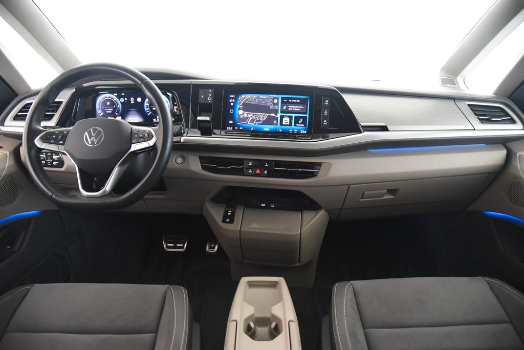Volkswagen T7 MULTIVAN 2025 г. Чёрный, пробег 27500 км