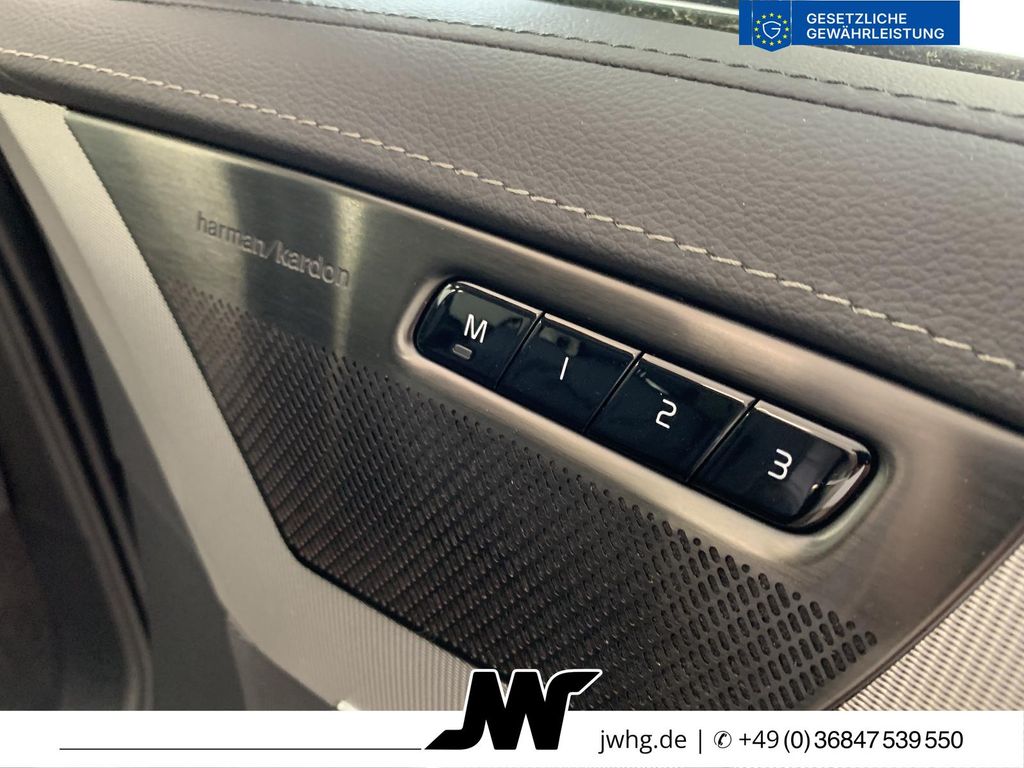 Volvo XC90 2023 г. Серый, пробег 54304 км