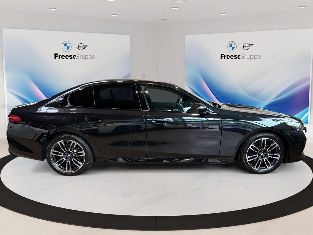 BMW 520 2024 г. Чёрный, пробег 23560 км