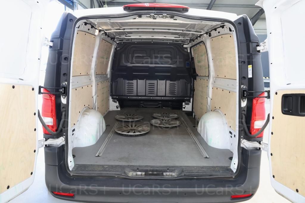 Mercedes-Benz Vito 2025 г. Белый, пробег 60000 км