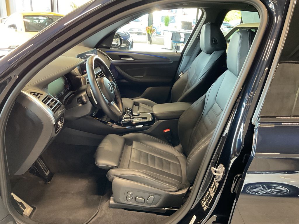 BMW X3 M40 2024 г. Чёрный, пробег 57000 км