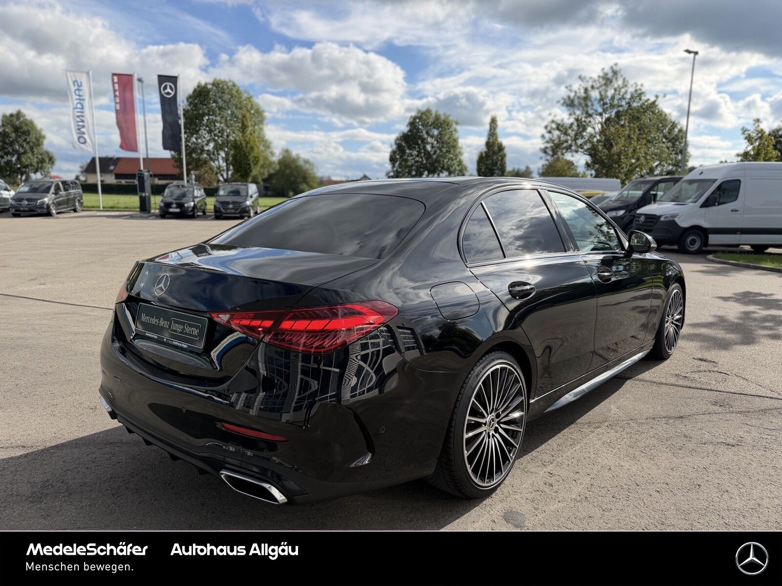 Mercedes-Benz C 180 2024 г. Чёрный, пробег 42350 км