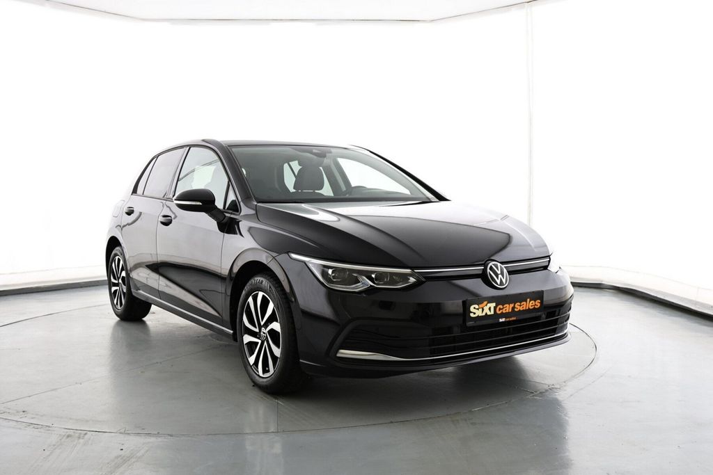Volkswagen Golf 2023 г. Чёрный, пробег 32856 км