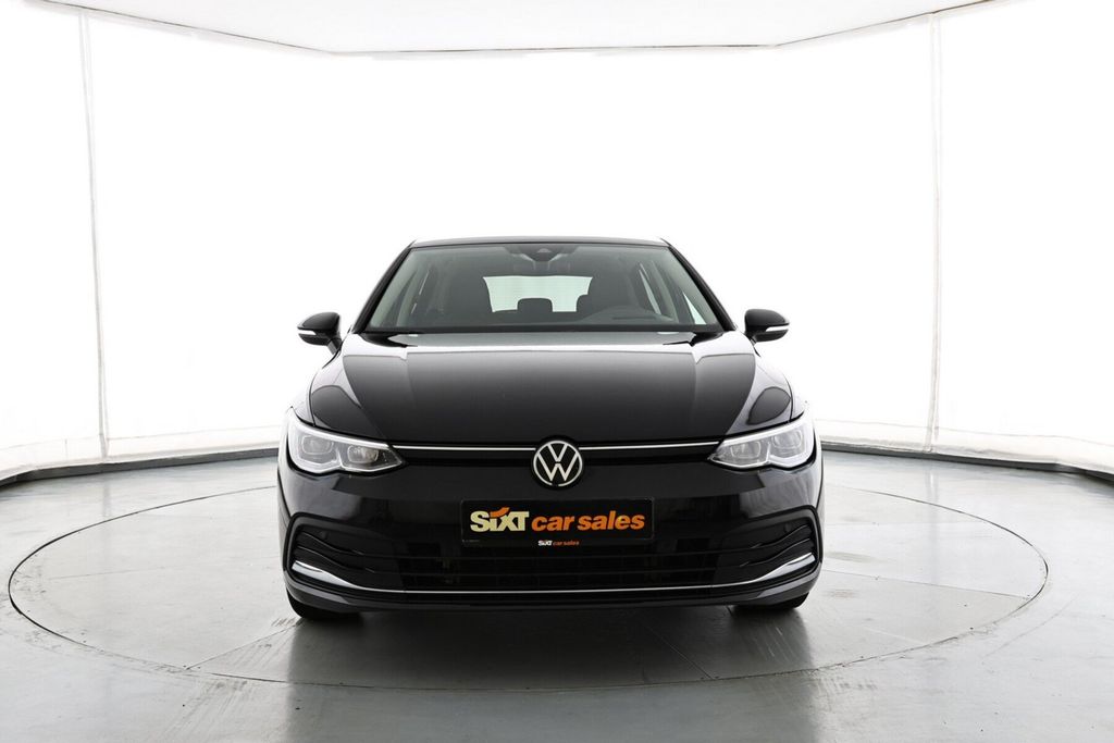 Volkswagen Golf 2023 г. Чёрный, пробег 32856 км