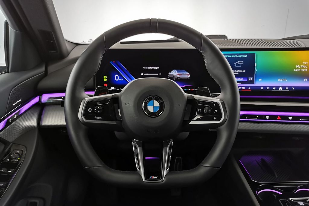 BMW 520 2025 г. Серый, пробег 48252 км
