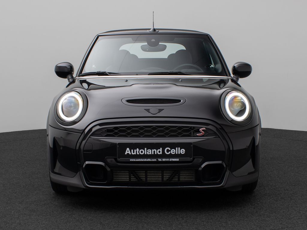 Mini COOPER S CABRIO 2023 г. Чёрный, пробег 25428 км
