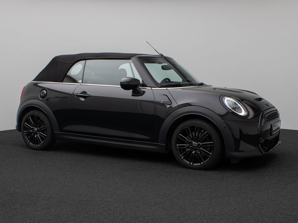 Mini COOPER S CABRIO 2023 г. Чёрный, пробег 25428 км
