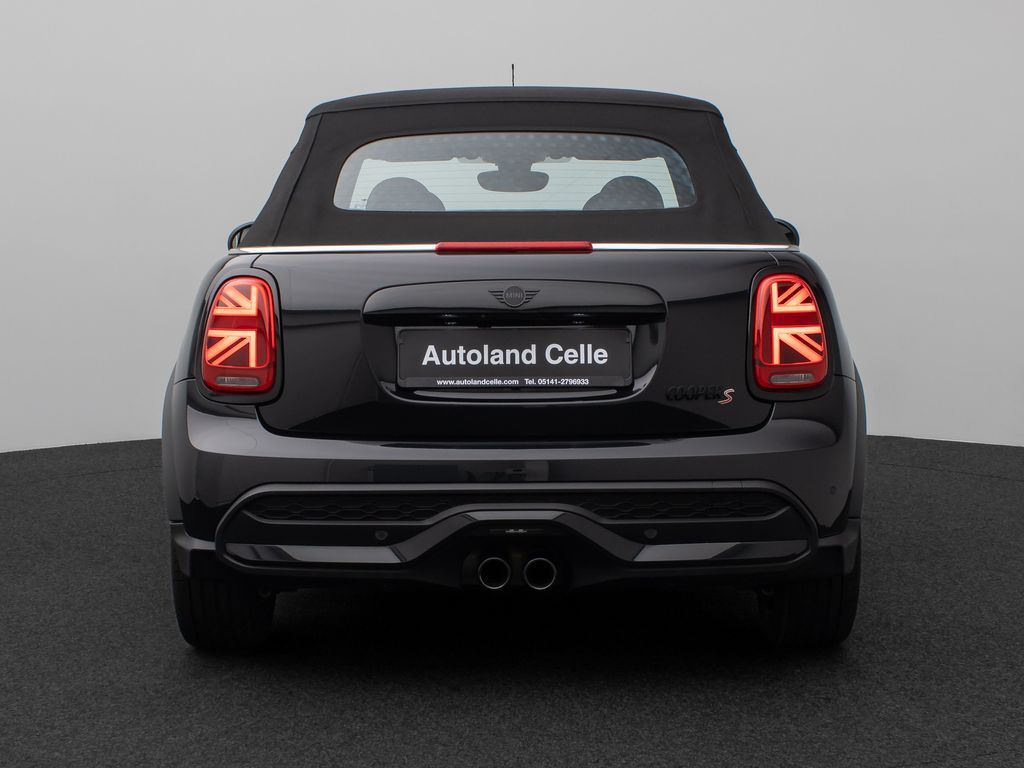 Mini COOPER S CABRIO 2023 г. Чёрный, пробег 25428 км