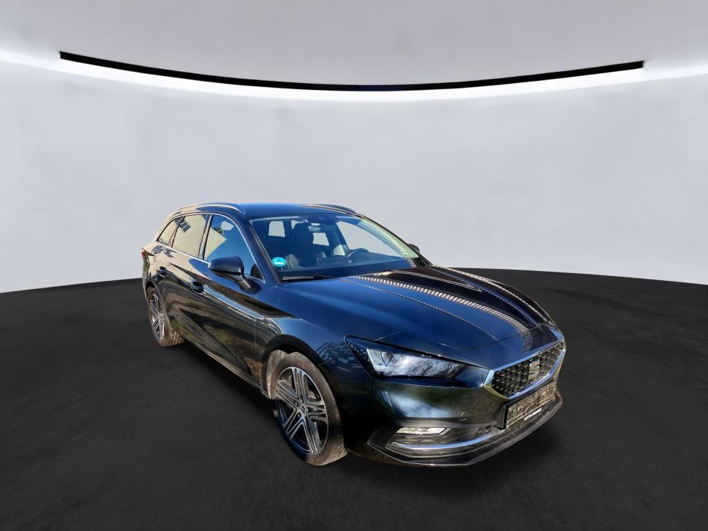 SEAT Leon 2023 г. Серый, пробег 57982 км