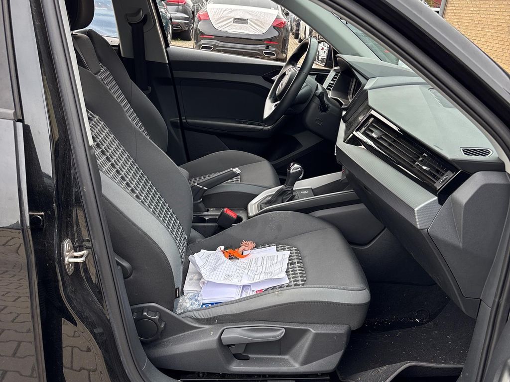 Audi A1 2023 г. Чёрный, пробег 35269 км