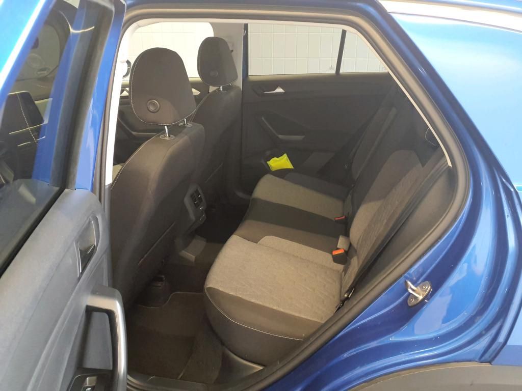 Volkswagen T-Roc 2024 г. Синий, пробег 56580 км