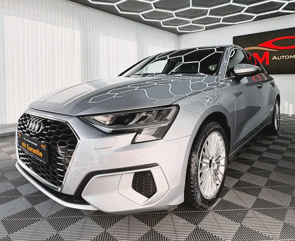 Audi A3 2023 г. Серебристый, пробег 30000 км