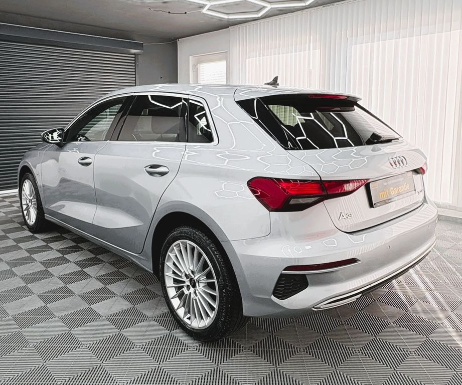 Audi A3 2023 г. Серебристый, пробег 30000 км