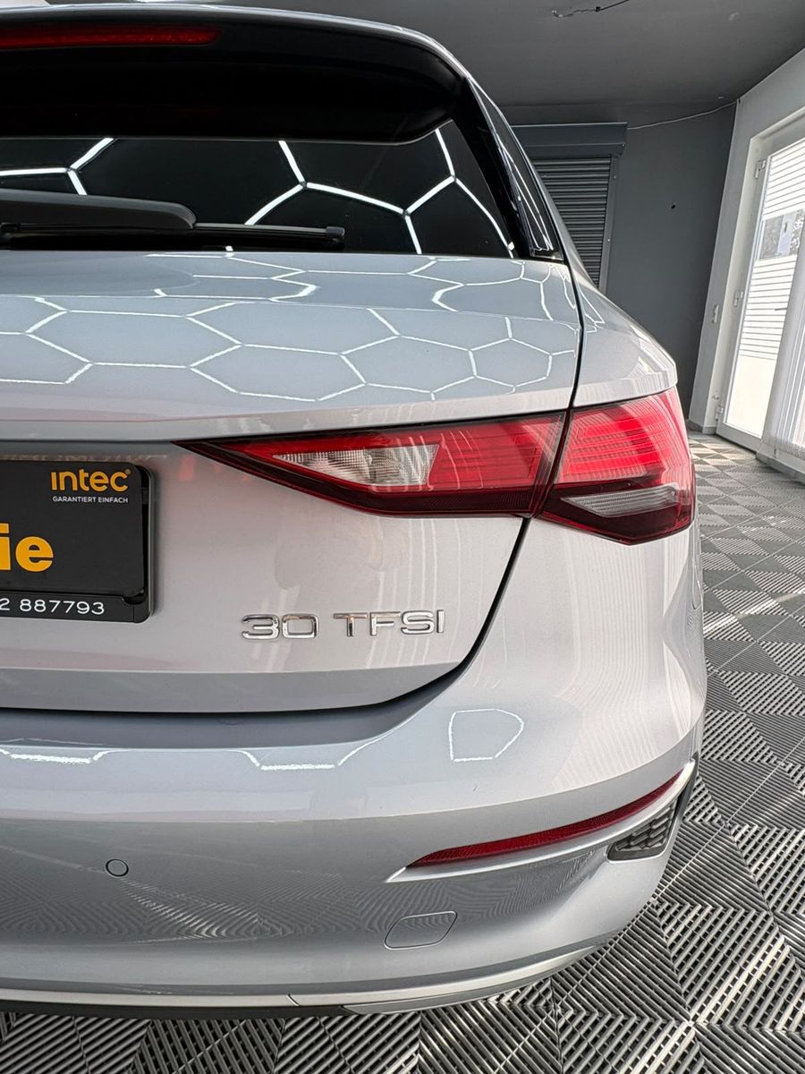 Audi A3 2023 г. Серебристый, пробег 30000 км