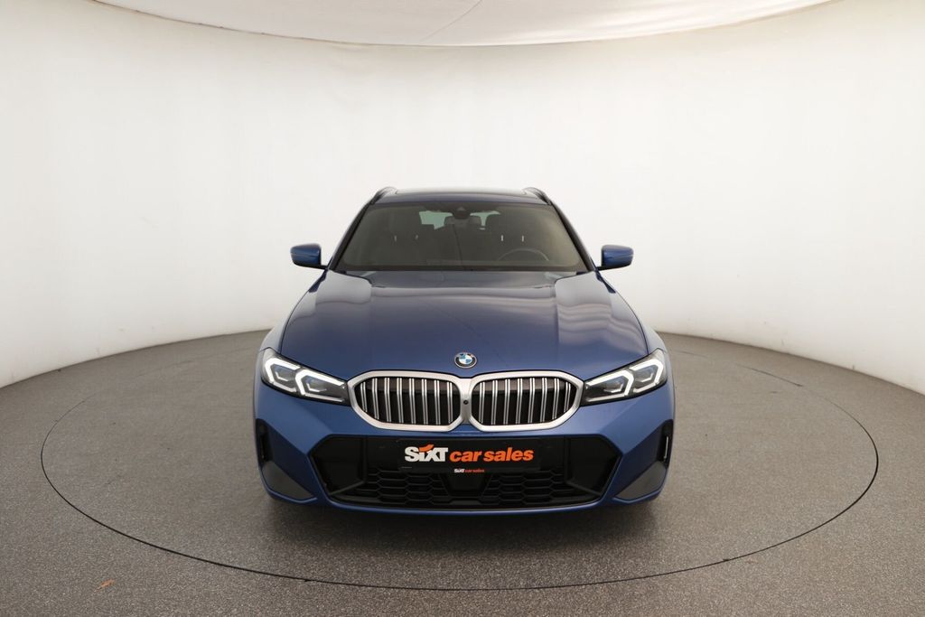 BMW 330 2025 г. Синий, пробег 59540 км