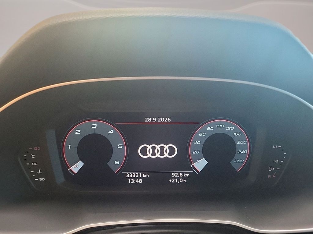 Audi Q3 2024 г. Чёрный, пробег 33331 км