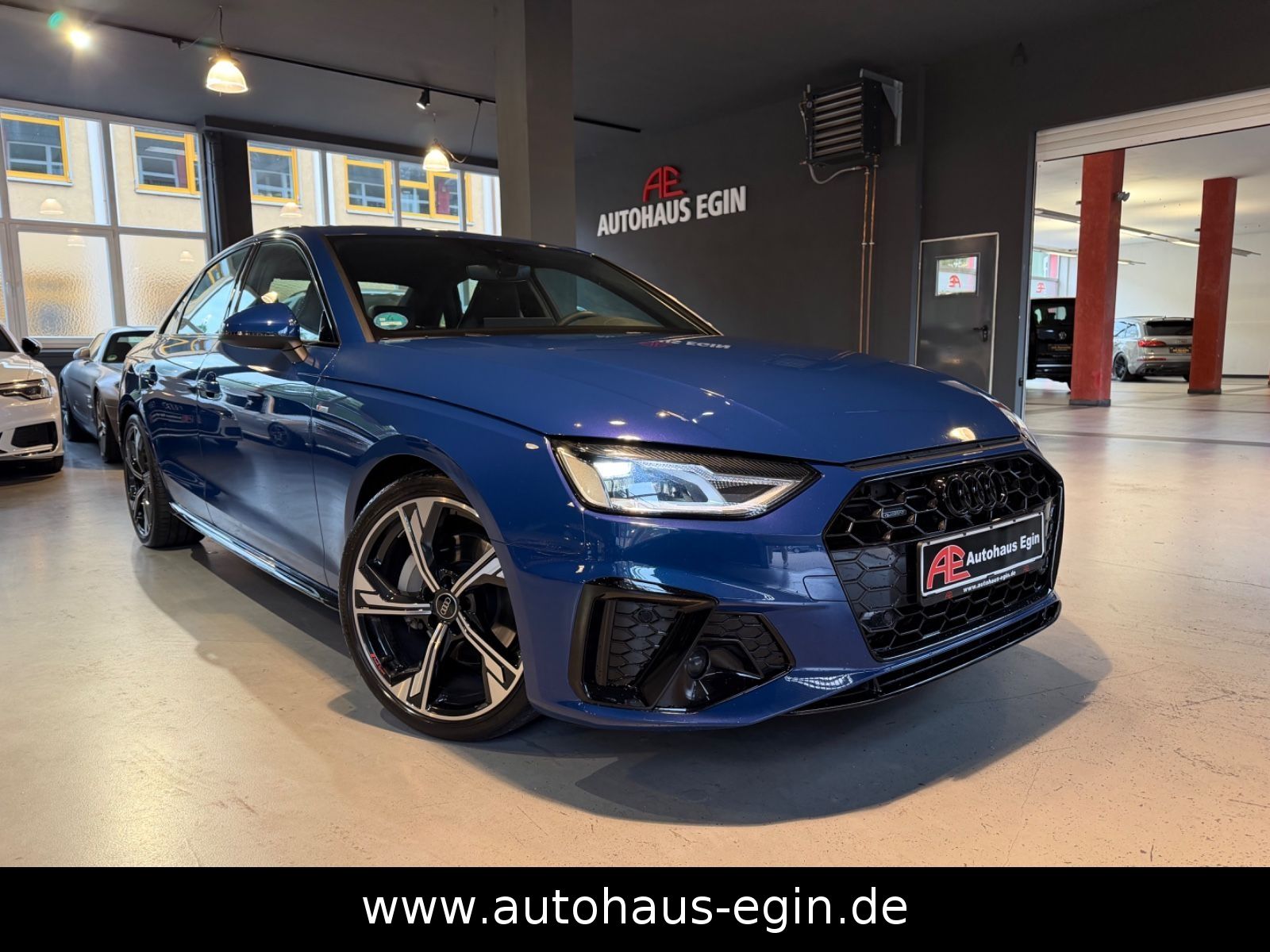 Audi A4 2023 г. Синий, пробег 52000 км