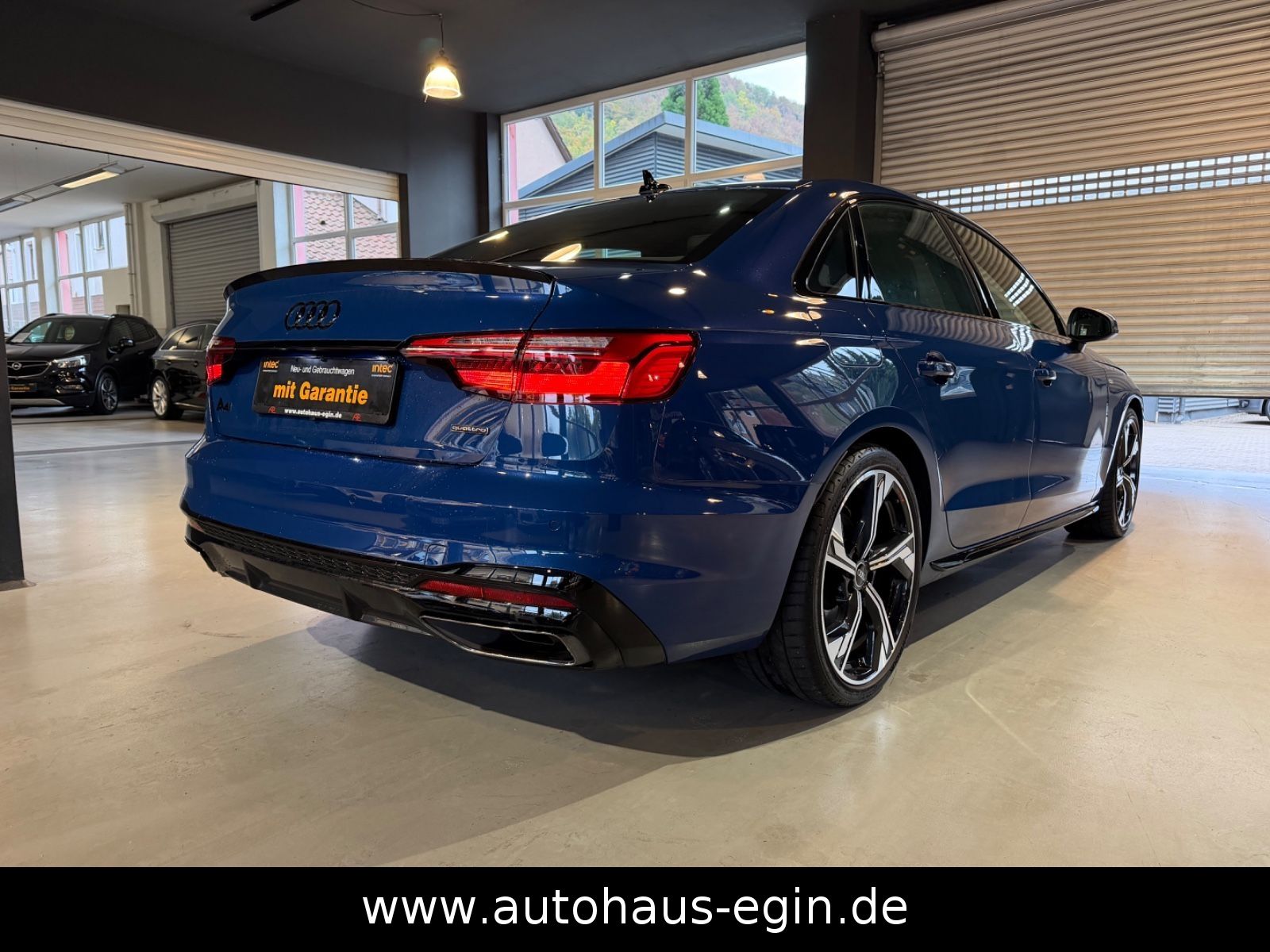 Audi A4 2023 г. Синий, пробег 52000 км
