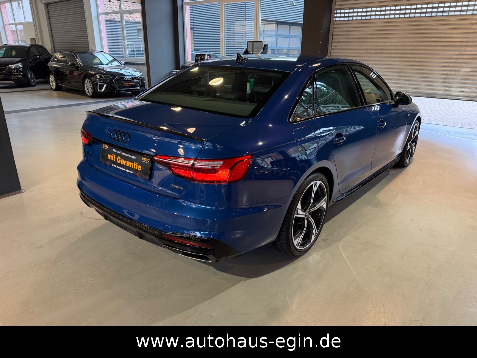 Audi A4 2023 г. Синий, пробег 52000 км