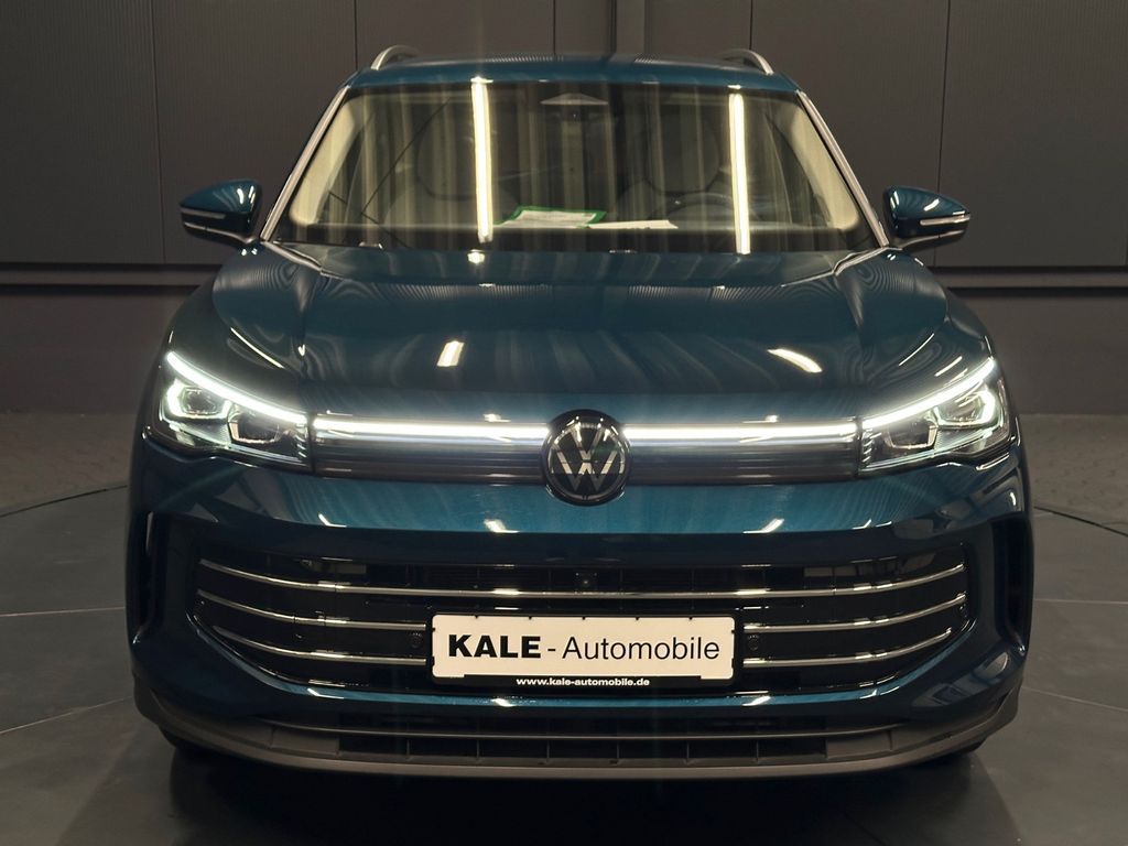 Volkswagen Tiguan 2025 г. Синий, пробег 12000 км