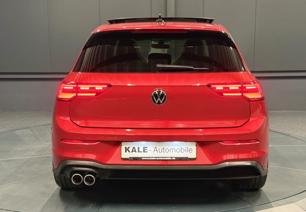 Volkswagen Golf 2023 г. Красный, пробег 39000 км