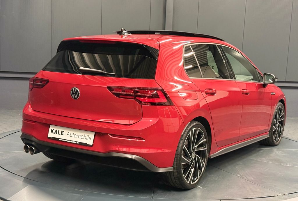 Volkswagen Golf 2023 г. Красный, пробег 39000 км