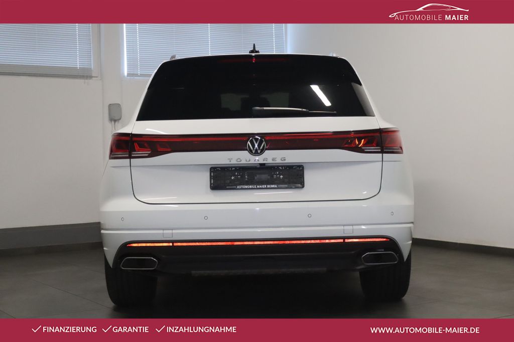 Volkswagen Touareg 2024 г. Белый, пробег 55200 км