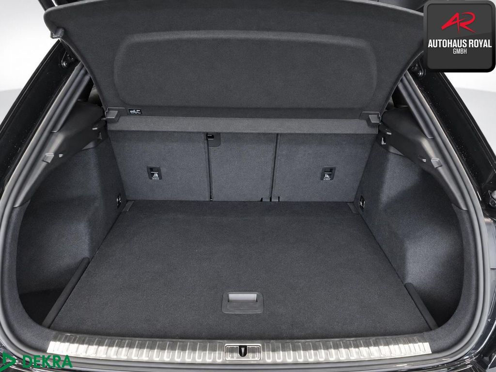 Audi Q3 2022 г. Чёрный, пробег 59230 км