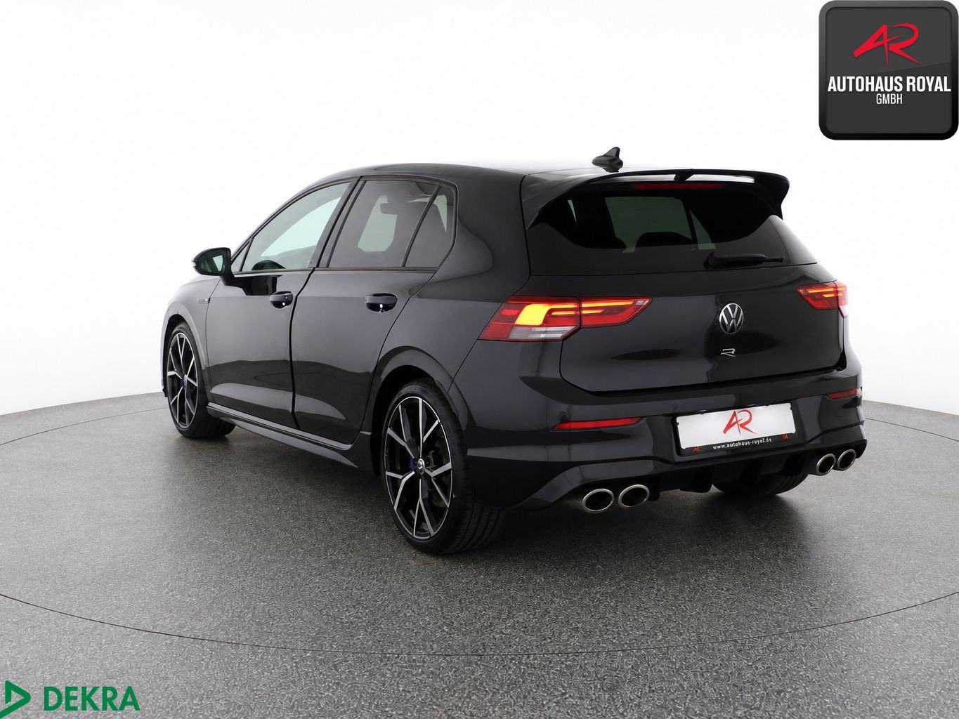 Volkswagen Golf 2023 г. Чёрный, пробег 55000 км