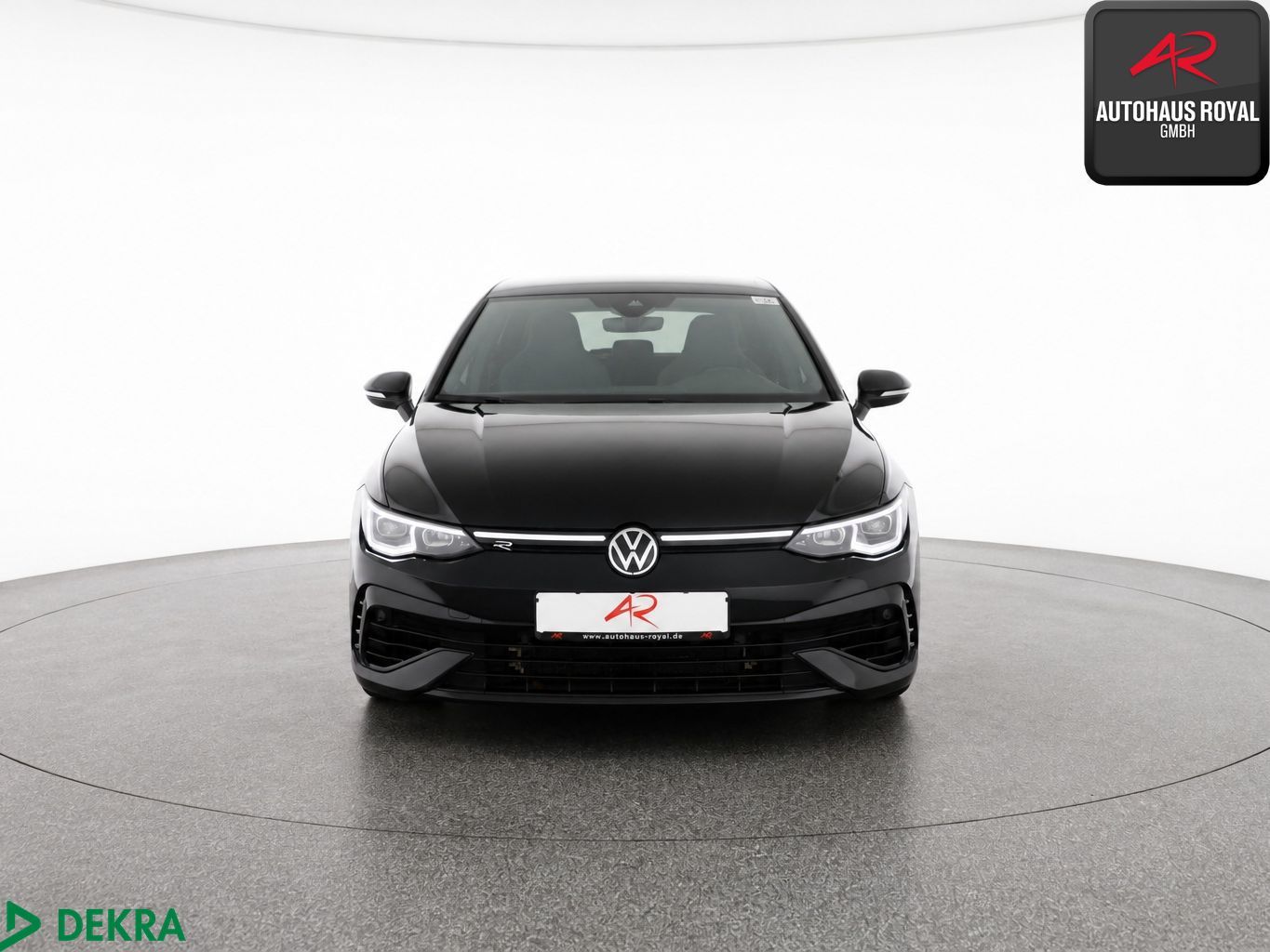 Volkswagen Golf 2023 г. Чёрный, пробег 55000 км