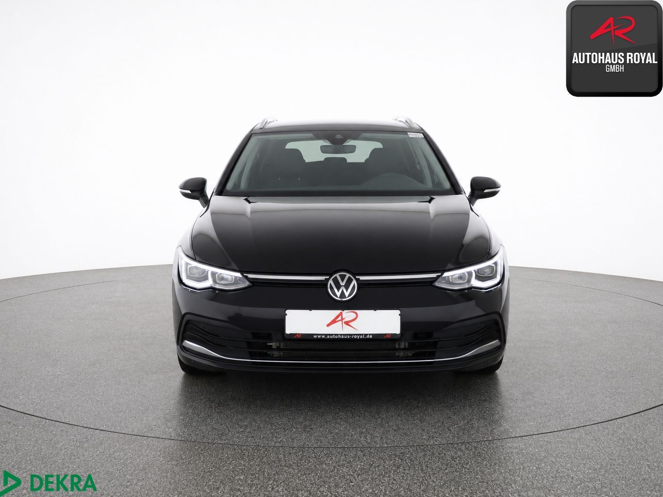 Volkswagen Golf 2024 г. Чёрный, пробег 37857 км