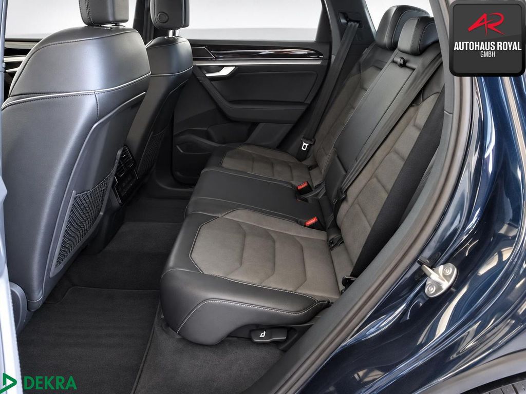 Volkswagen Touareg 2022 г. Синий, пробег 41694 км