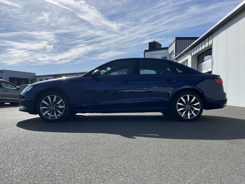 Audi A4 2022 г. Синий, пробег 54681 км