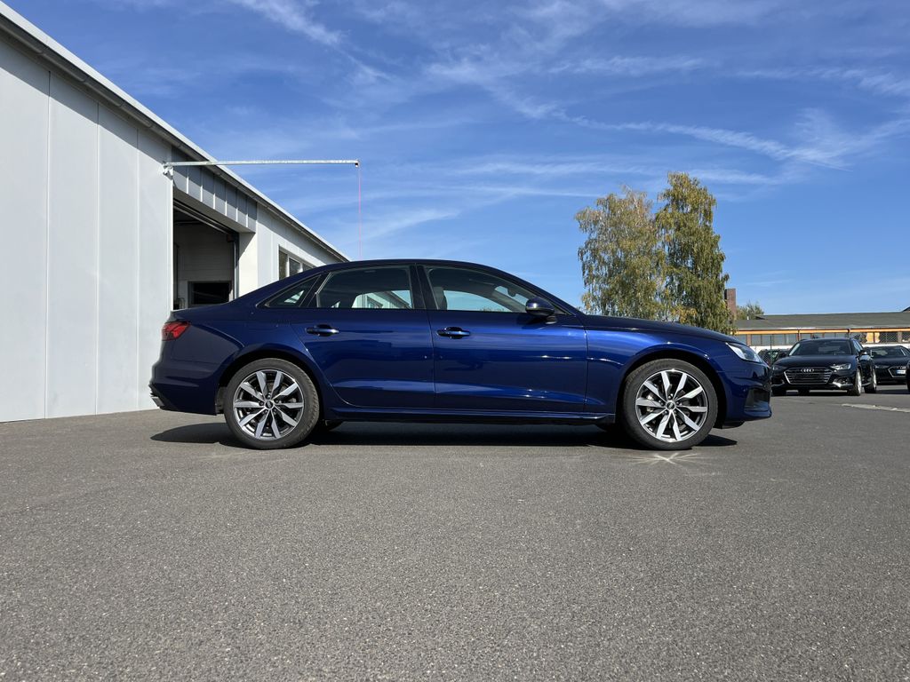 Audi A4 2022 г. Синий, пробег 54681 км