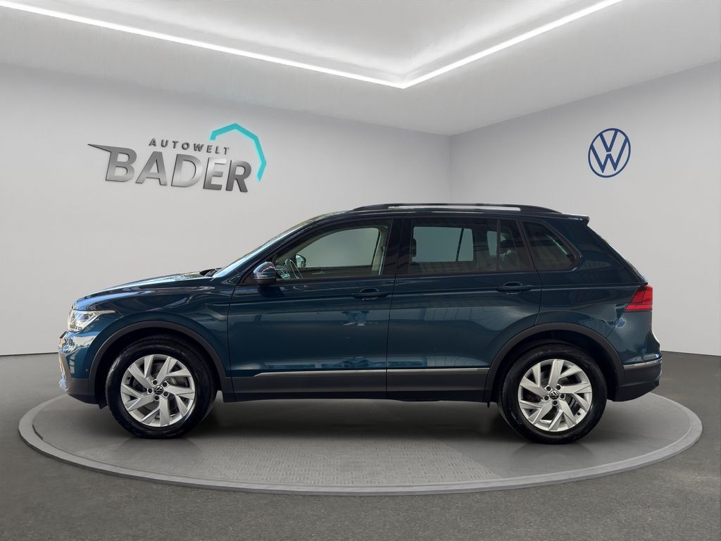 Volkswagen Tiguan 2023 г. Синий, пробег 46360 км