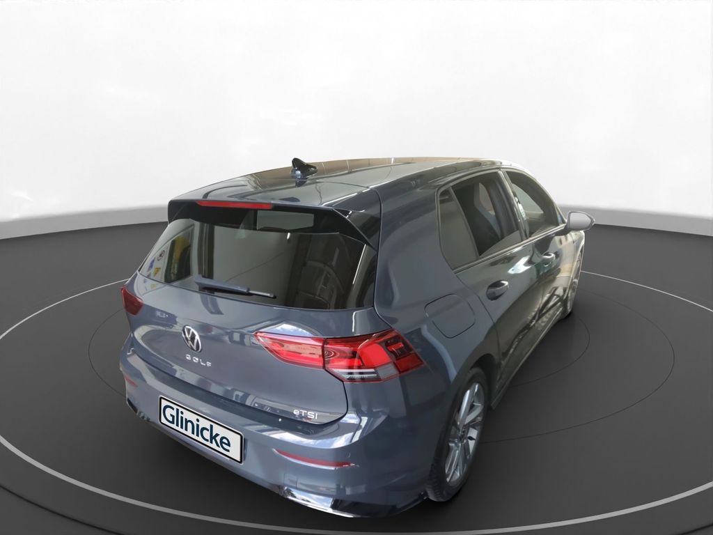Volkswagen Golf 2023 г. Серый, пробег 48760 км