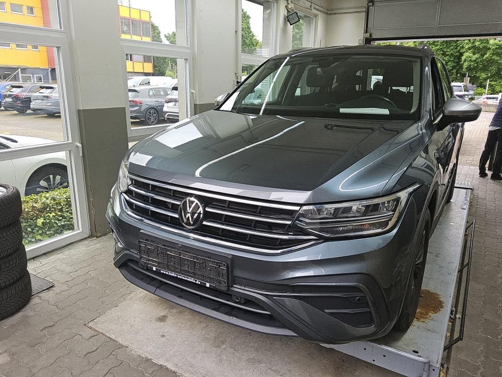 Volkswagen TIGUAN ALLSPACE 2022 г. Серый, пробег 54780 км