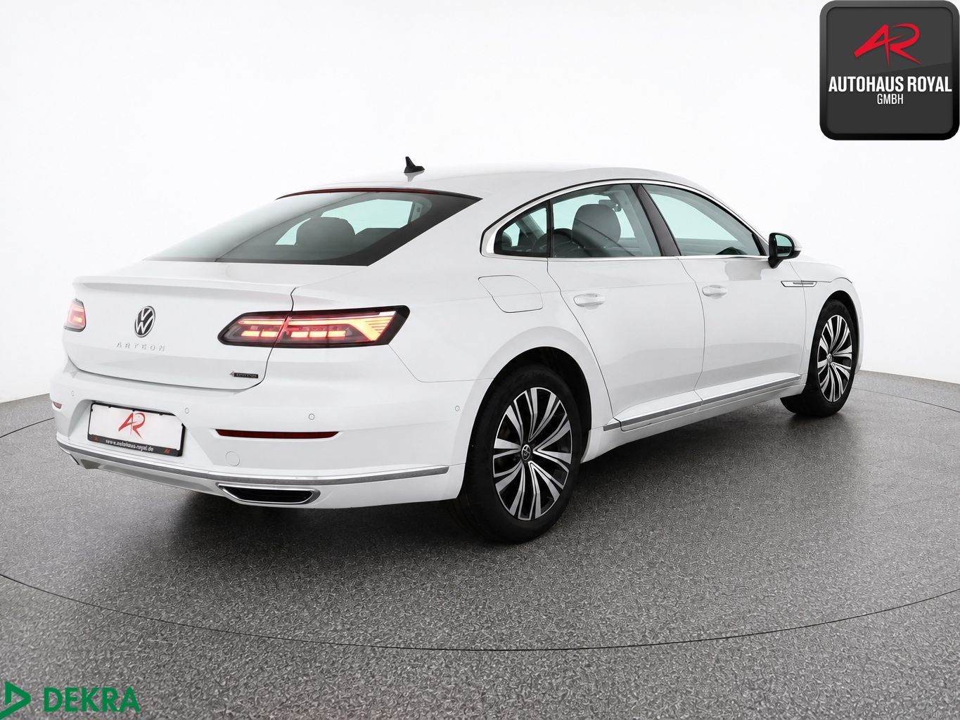 Volkswagen Arteon 2022 г. Белый, пробег 55442 км