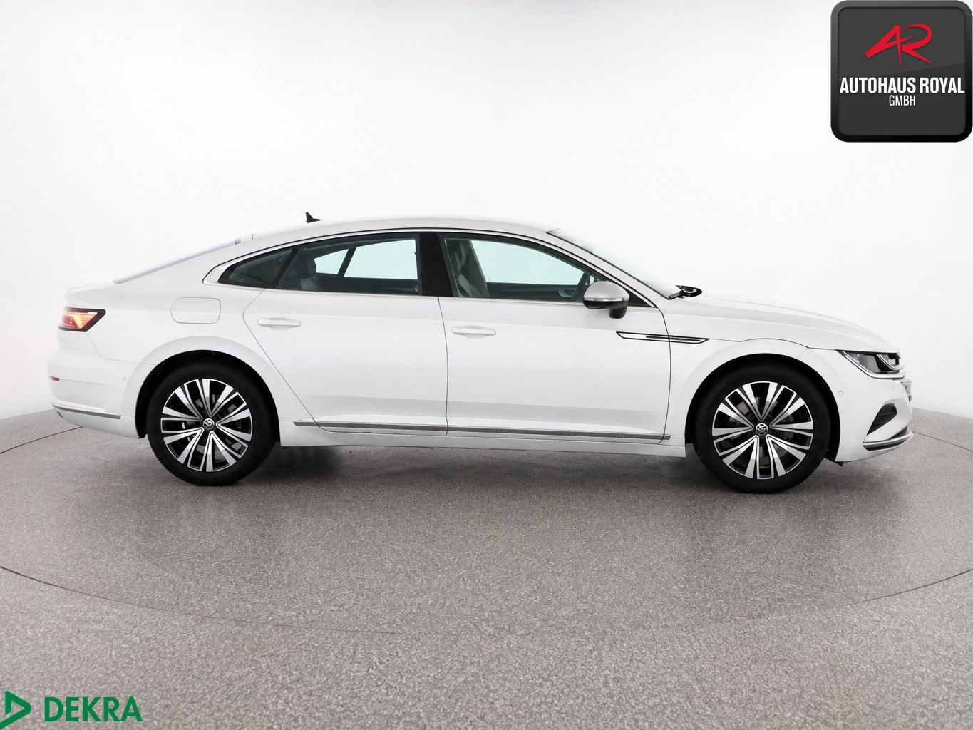 Volkswagen Arteon 2022 г. Белый, пробег 55442 км
