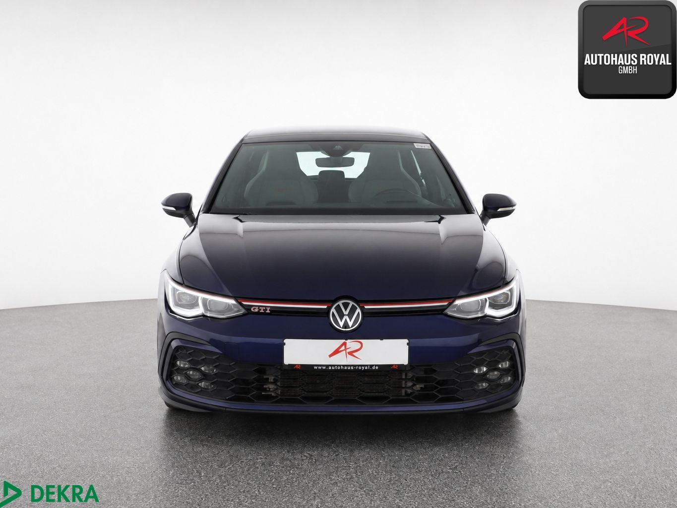 Volkswagen Golf 2024 г. Синий, пробег 29451 км