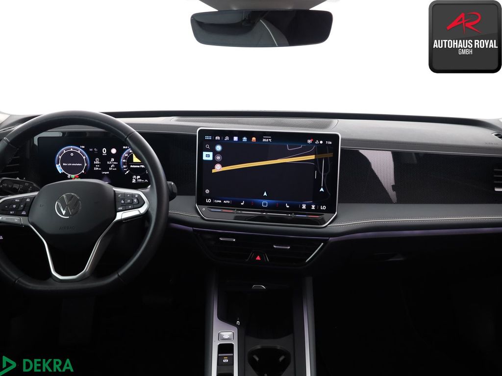 Volkswagen Passat 2024 г. Серый, пробег 50383 км