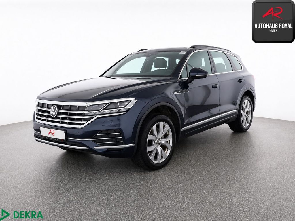 Volkswagen Touareg 2023 г. Синий, пробег 57900 км