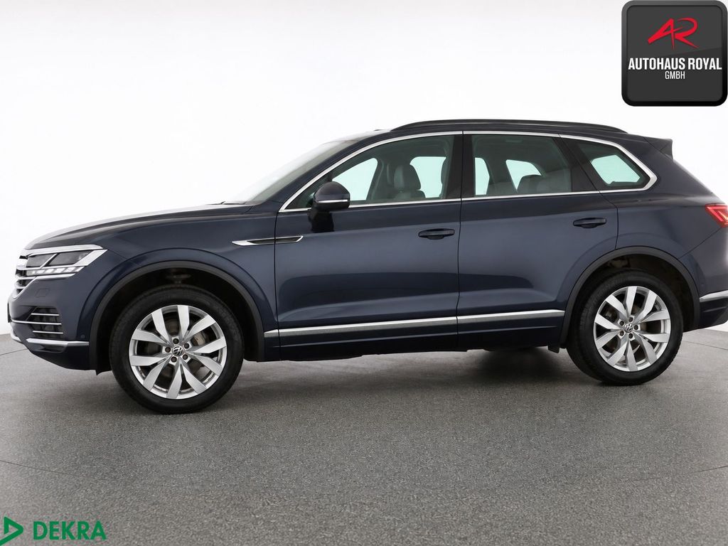 Volkswagen Touareg 2023 г. Синий, пробег 57900 км
