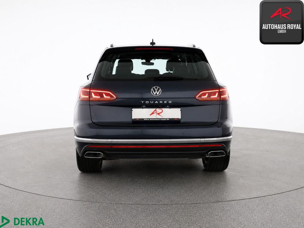 Volkswagen Touareg 2023 г. Синий, пробег 57900 км