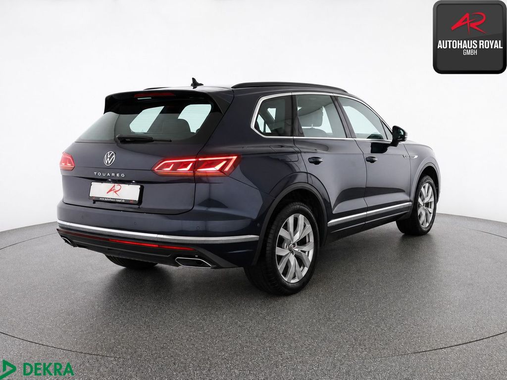 Volkswagen Touareg 2023 г. Синий, пробег 57900 км