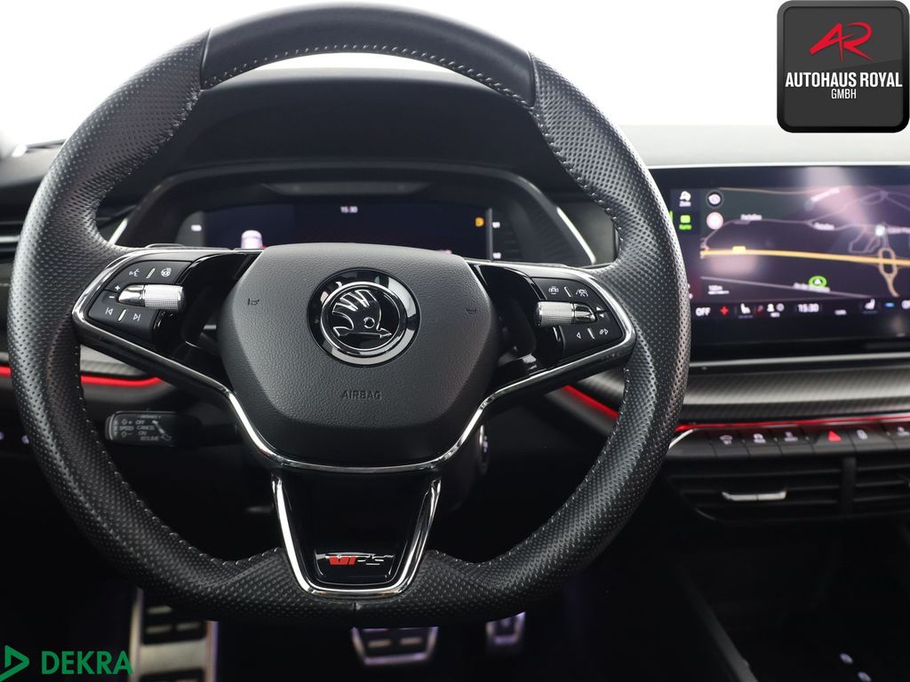 Skoda Octavia 2023 г. Серый, пробег 32792 км