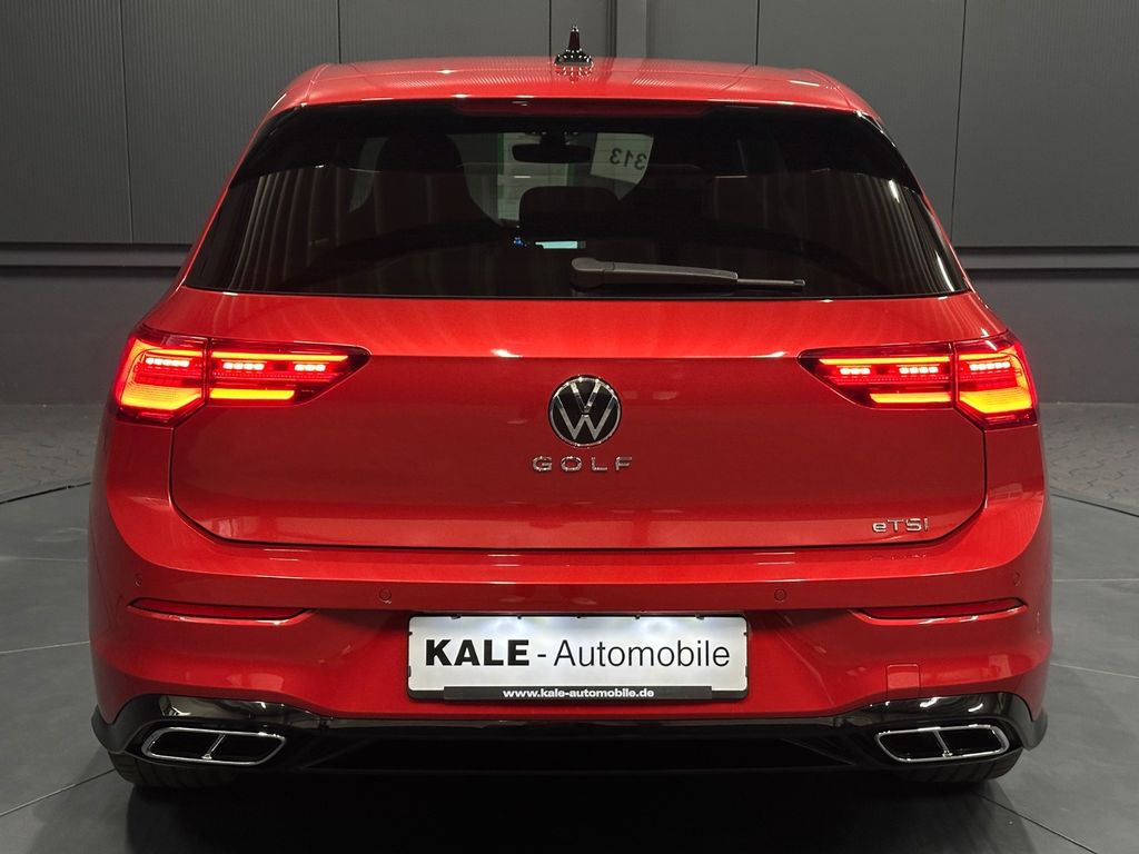 Volkswagen Golf 2024 г. Красный, пробег 19000 км
