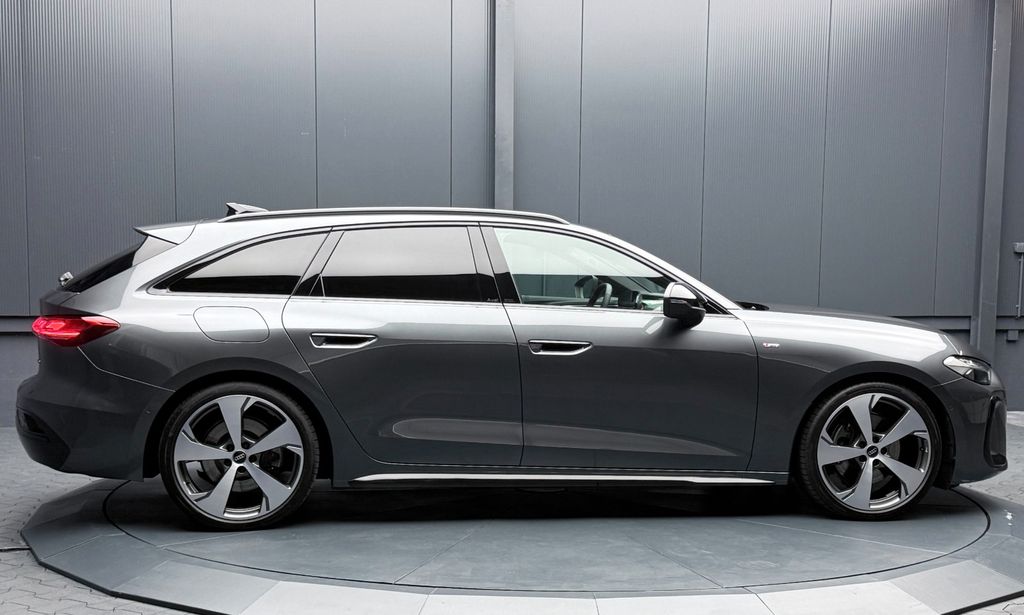 Audi A5 2025 г. Серый, пробег 24750 км