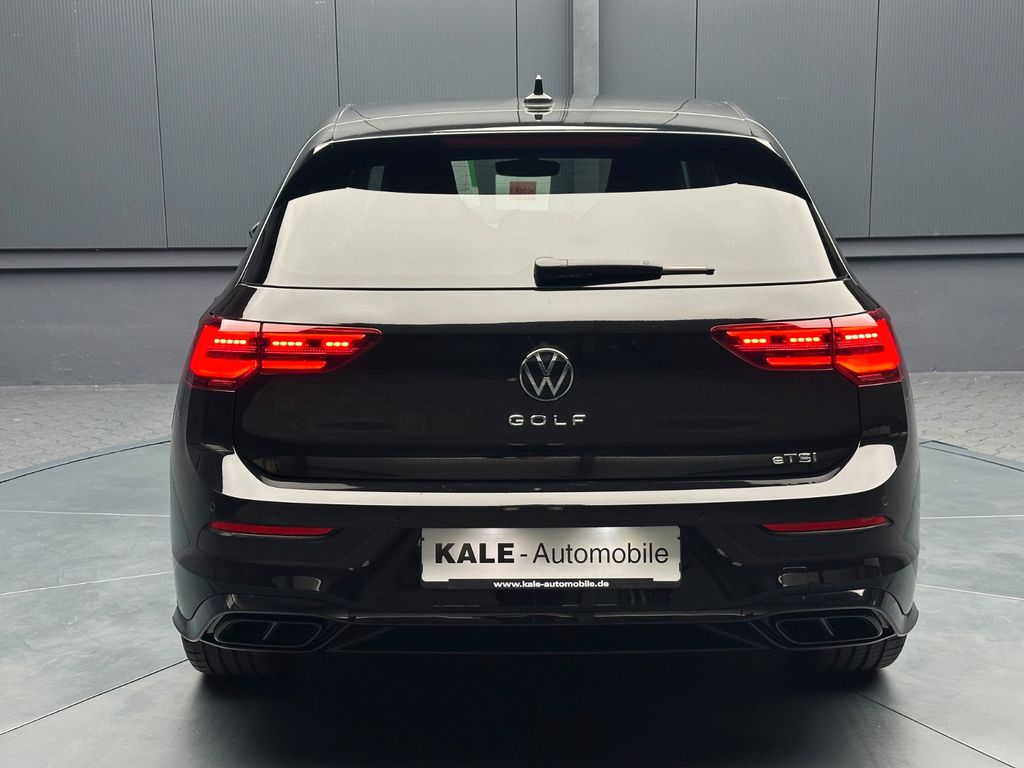 Volkswagen Golf 2024 г. Чёрный, пробег 24000 км