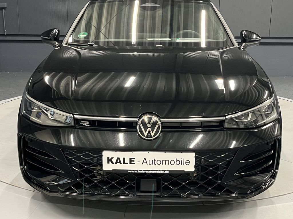 Volkswagen PASSAT VARIANT 2024 г. Чёрный, пробег 27000 км